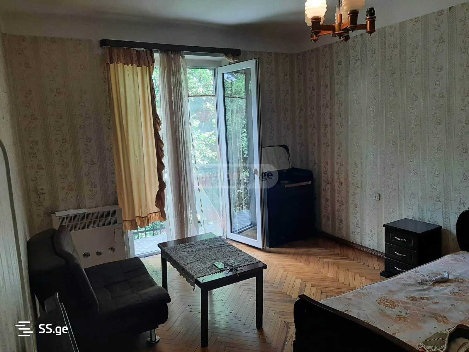 D.Kifiani st. 4 - 1 rooms