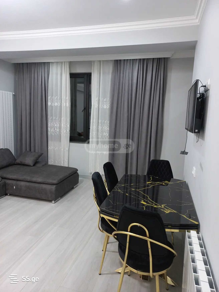 Gr. Robakidze Ave - 2 rooms