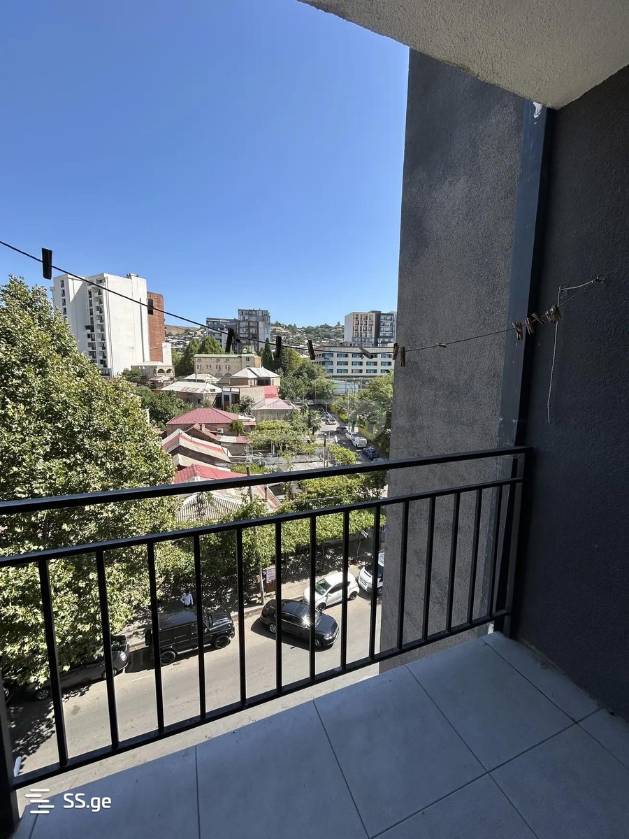 chkondideli st. 22 - 2 rooms