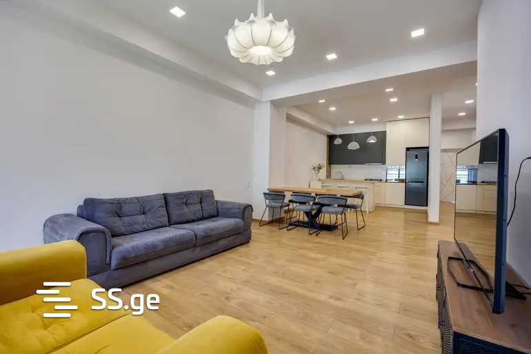 universiteti st. - 4 rooms