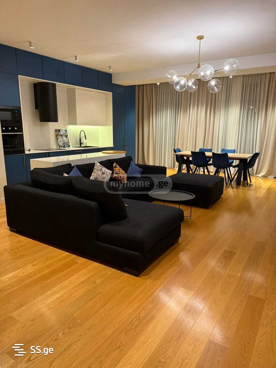 universiteti st. 24 - 4 rooms