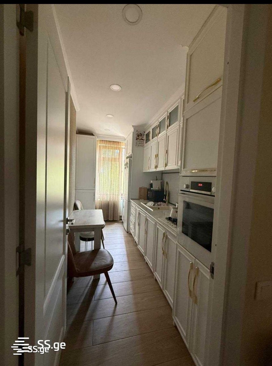 samtredia st. 2 - 3 rooms
