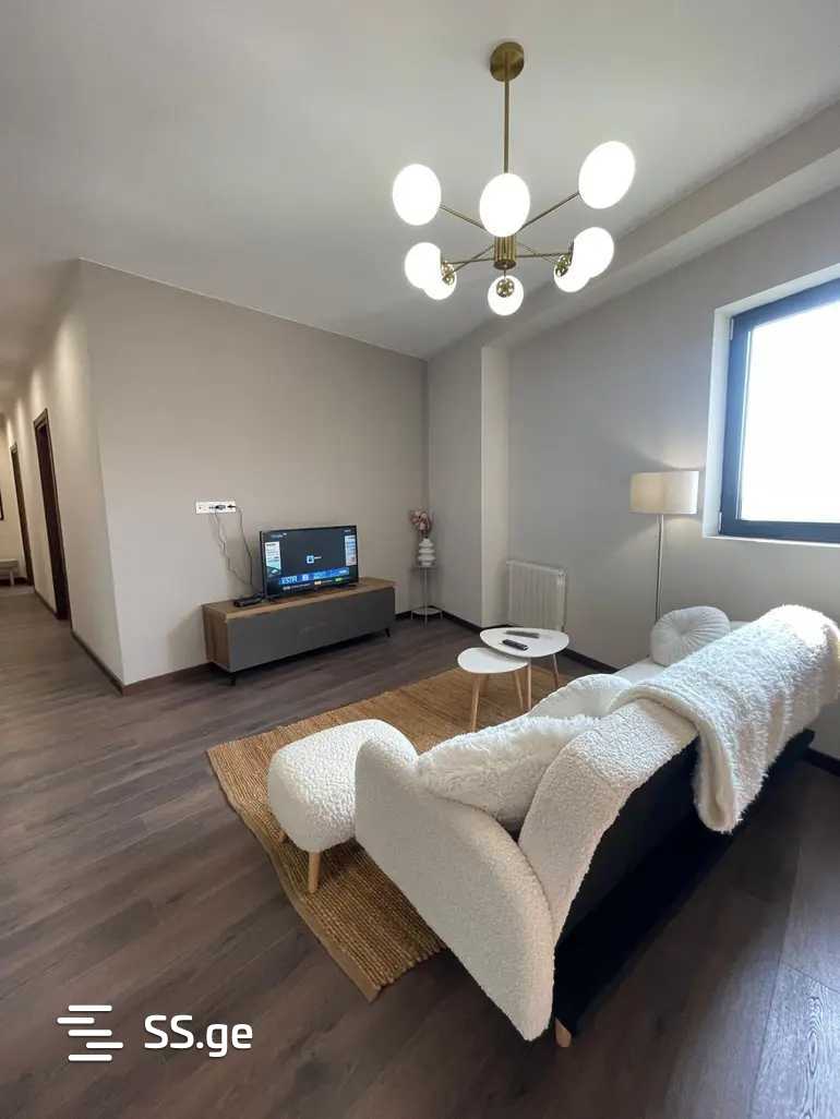 Marshal Archil Gelovani Ave. - 3 rooms