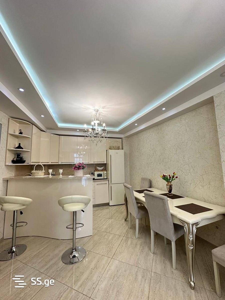 kuchishvili st. 20 - 3 rooms