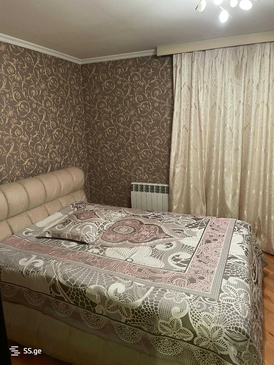 Sumgaiteli Metalurgebi St 8 - 5 rooms