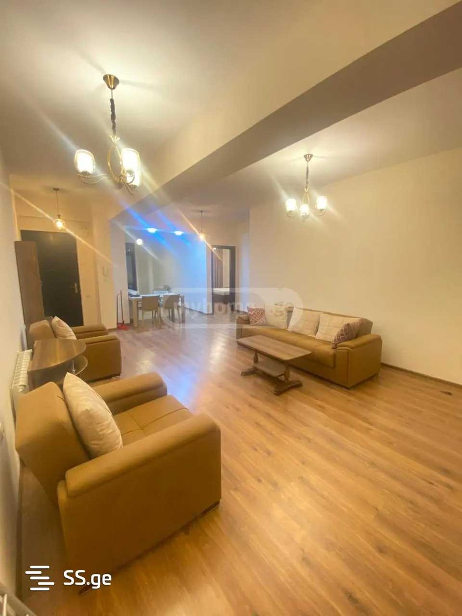 doesi st. - 3 rooms