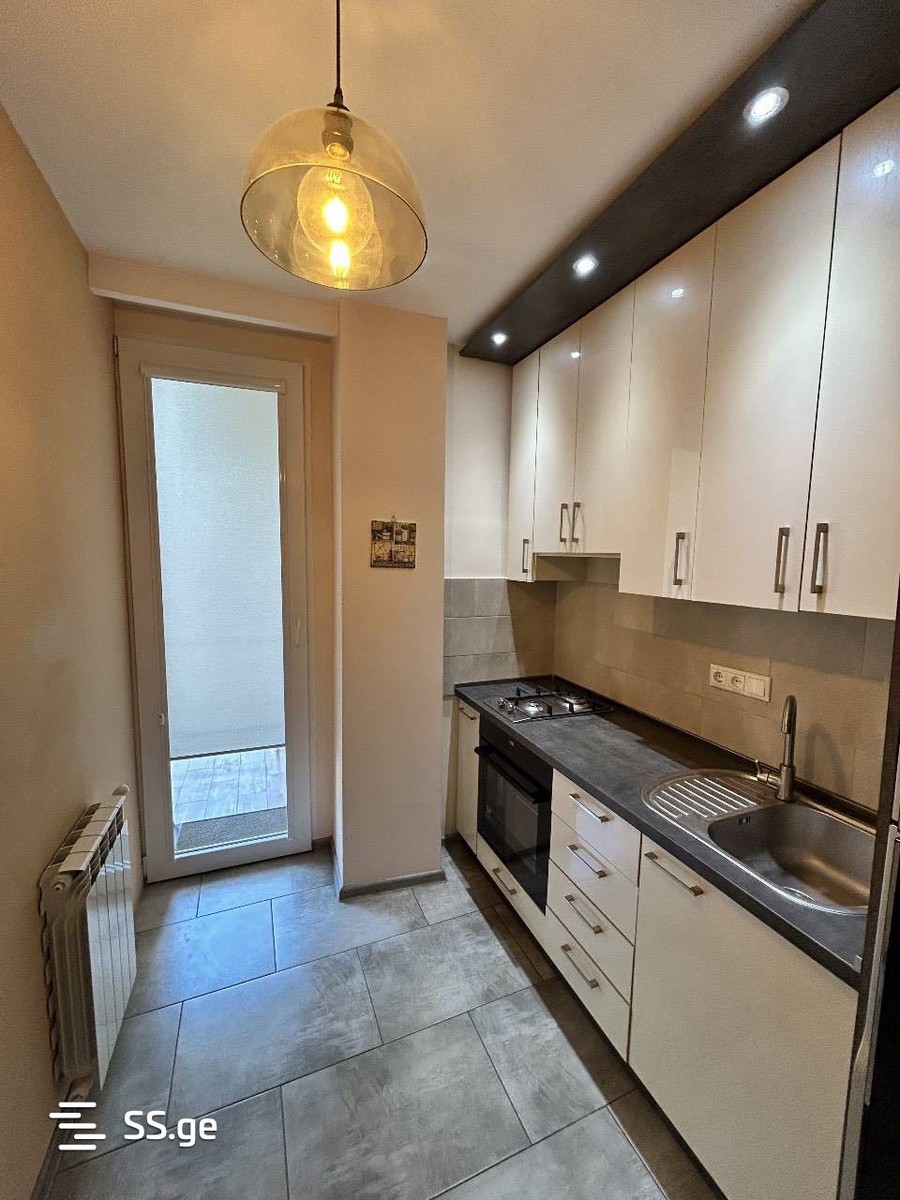 gazapkhuli st. 23 - 3 rooms