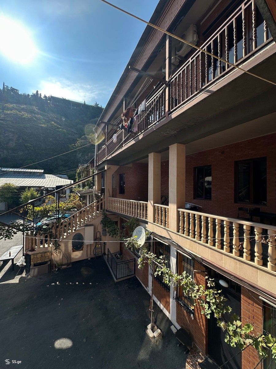 l. asatiani st. 48 - 2 rooms