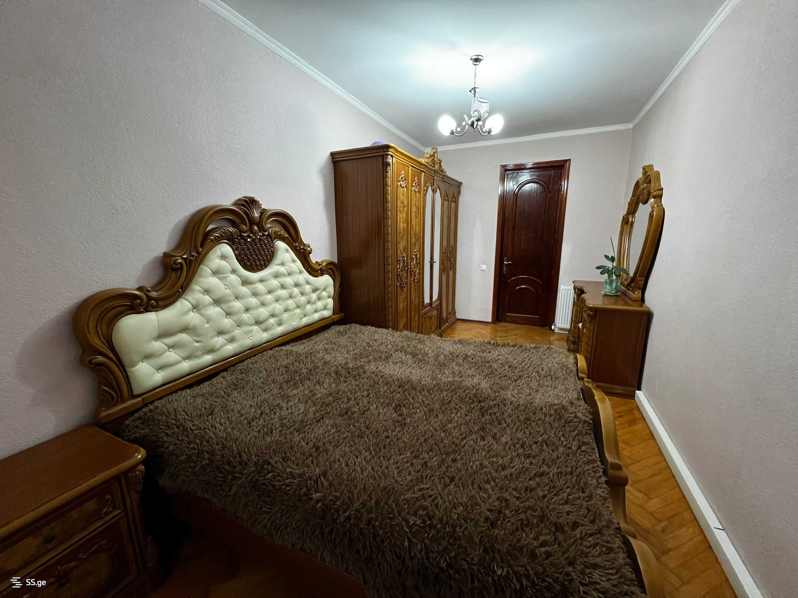 liakhvi st. 4G - 3 rooms