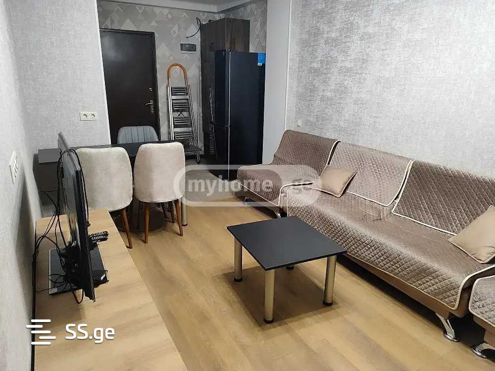 j. nadiradze - 2 rooms