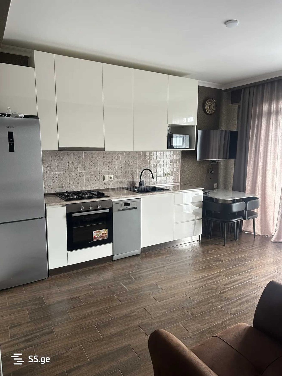 tarieli st. 1 - 3 rooms