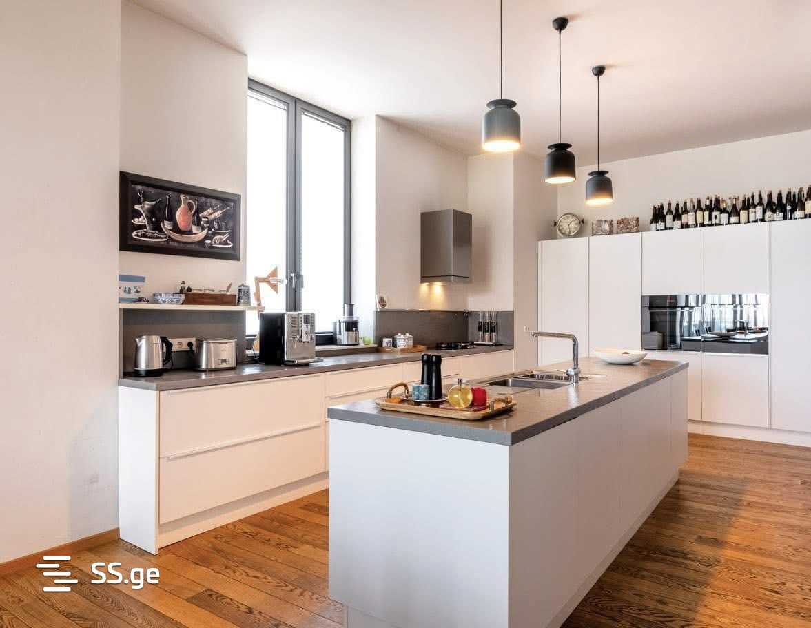 i. chavchavadze avenue 83 - 8 rooms