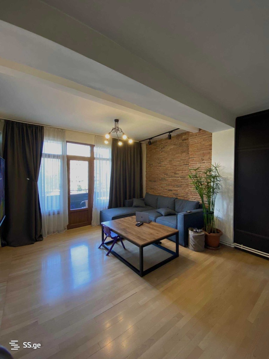 Gr. Robakidze Ave 27 - 3 rooms