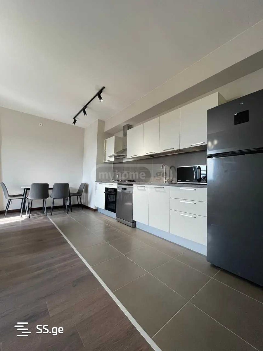 Marshal Archil Gelovani Ave. - 3 rooms