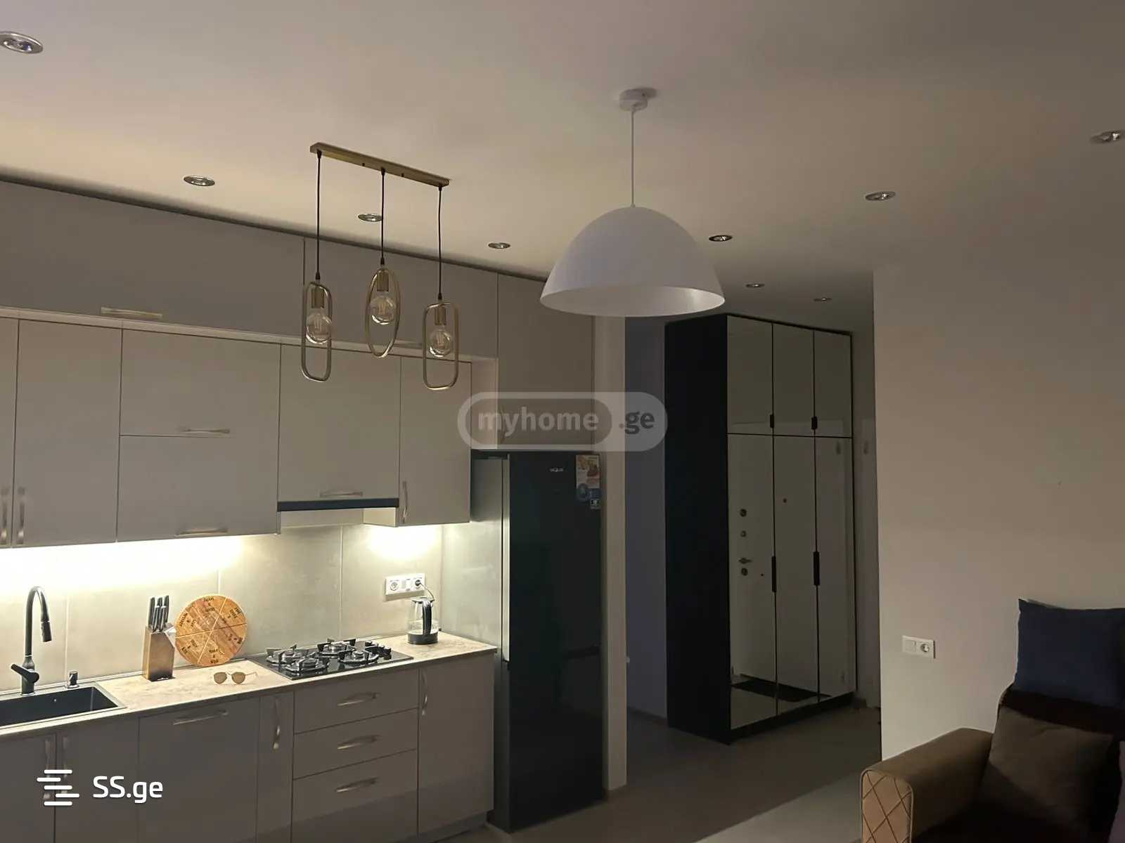 Bob walsh st. - 3 rooms