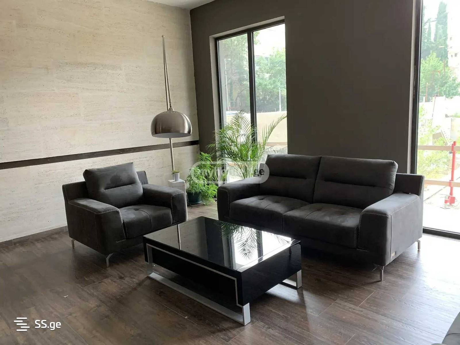sairme st. - 4 rooms