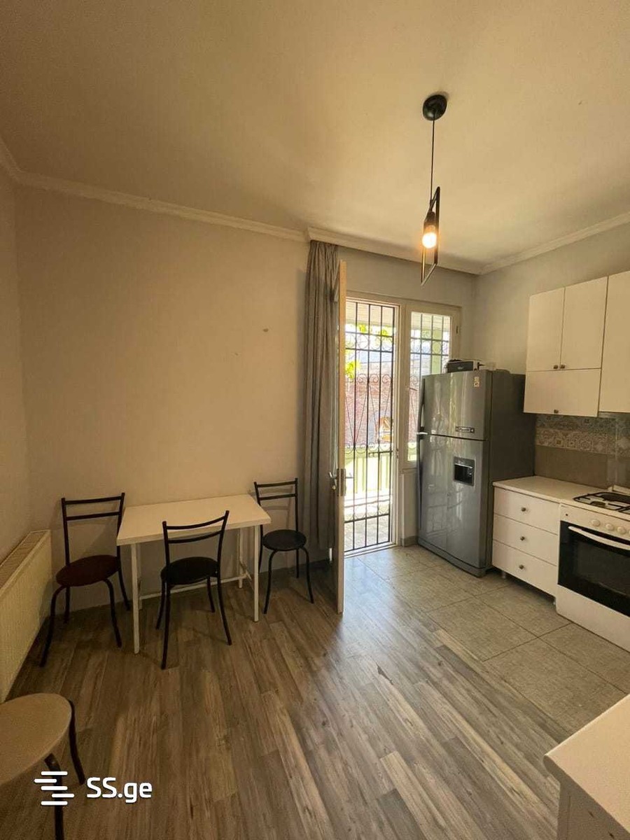 agmashenebeli ave 38 - 4 rooms