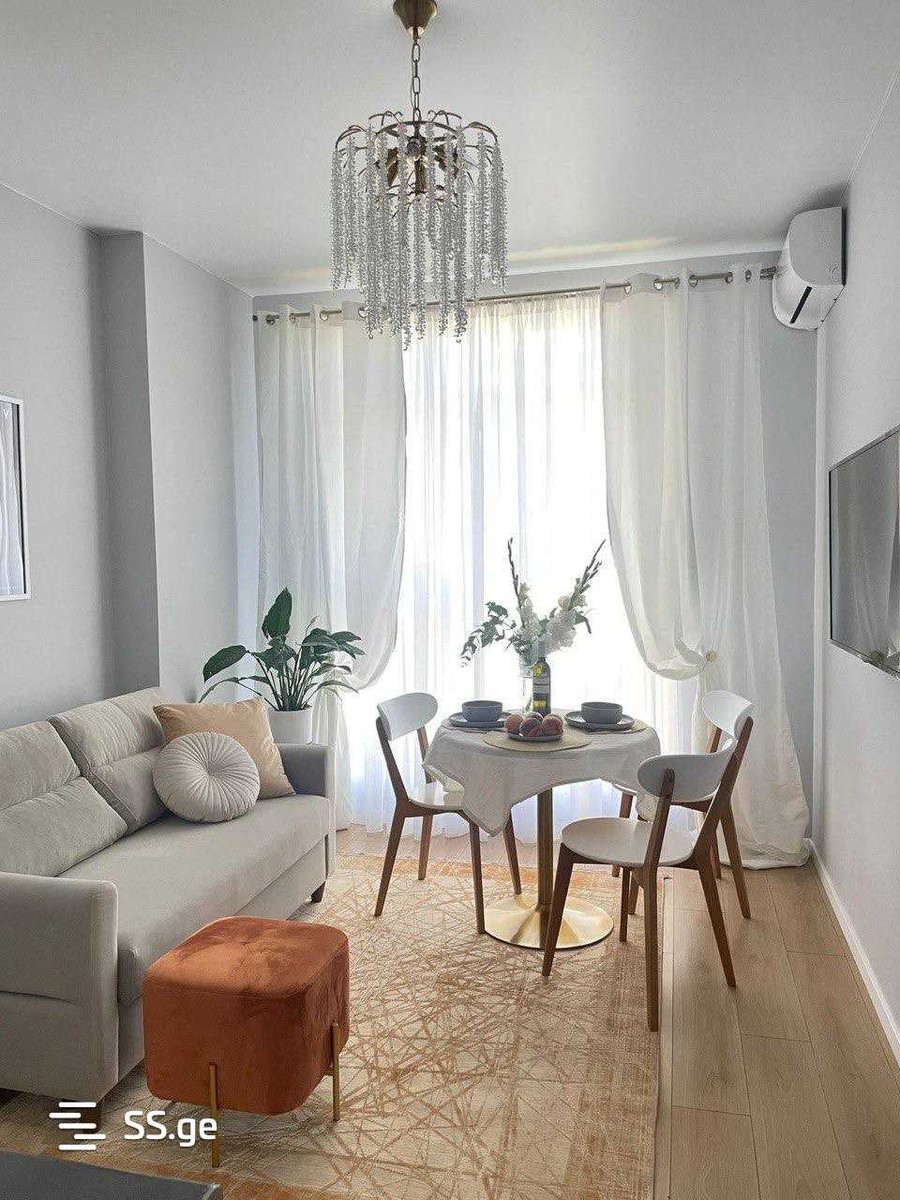 Lech and Maria Kaczynski street 5 - 2 rooms