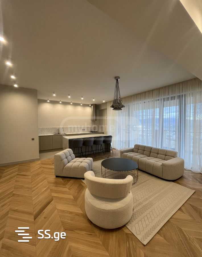 Lisi lake - 3 rooms