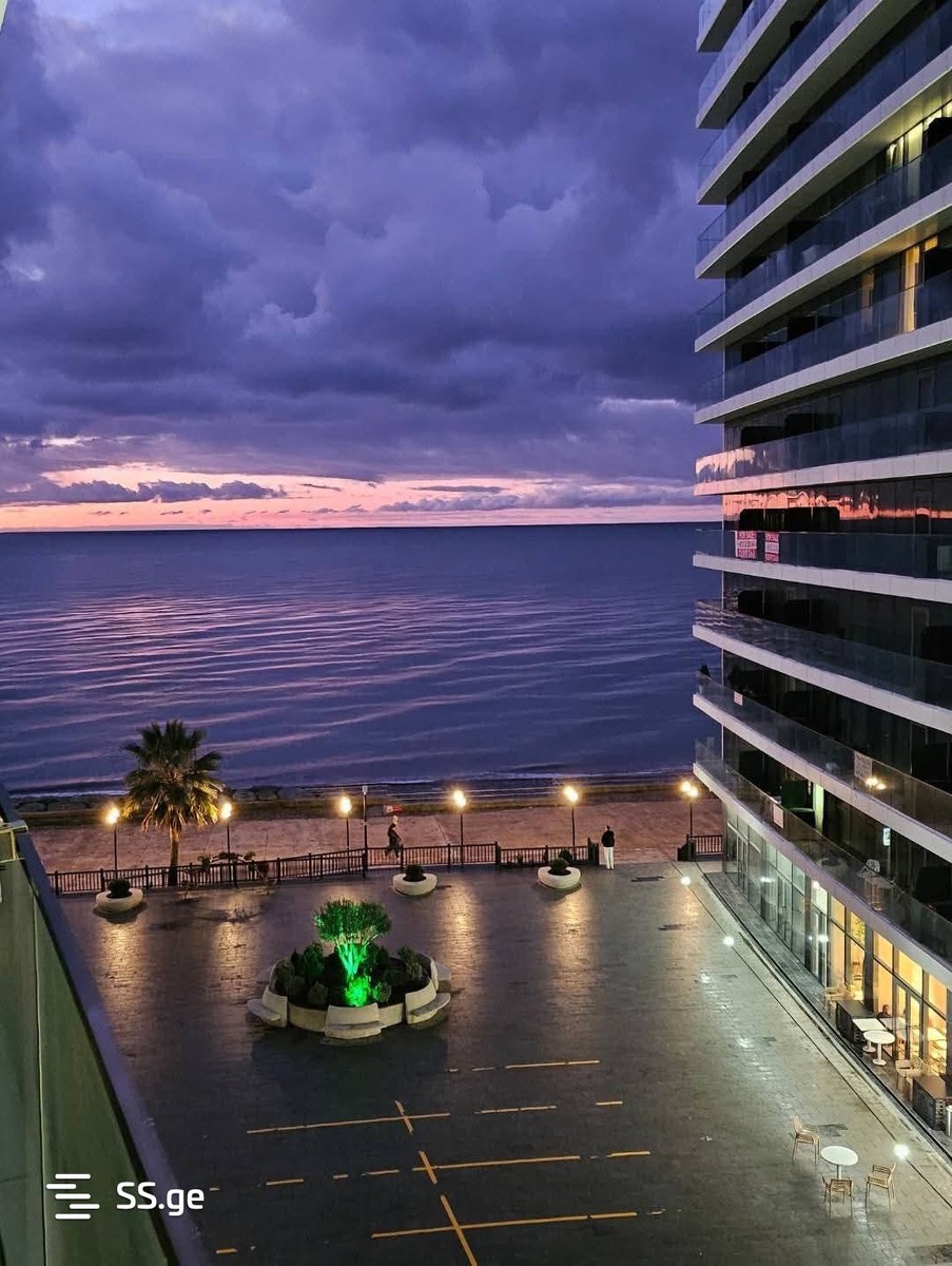 Lech and Maria Kaczynski street 8 - 1 rooms