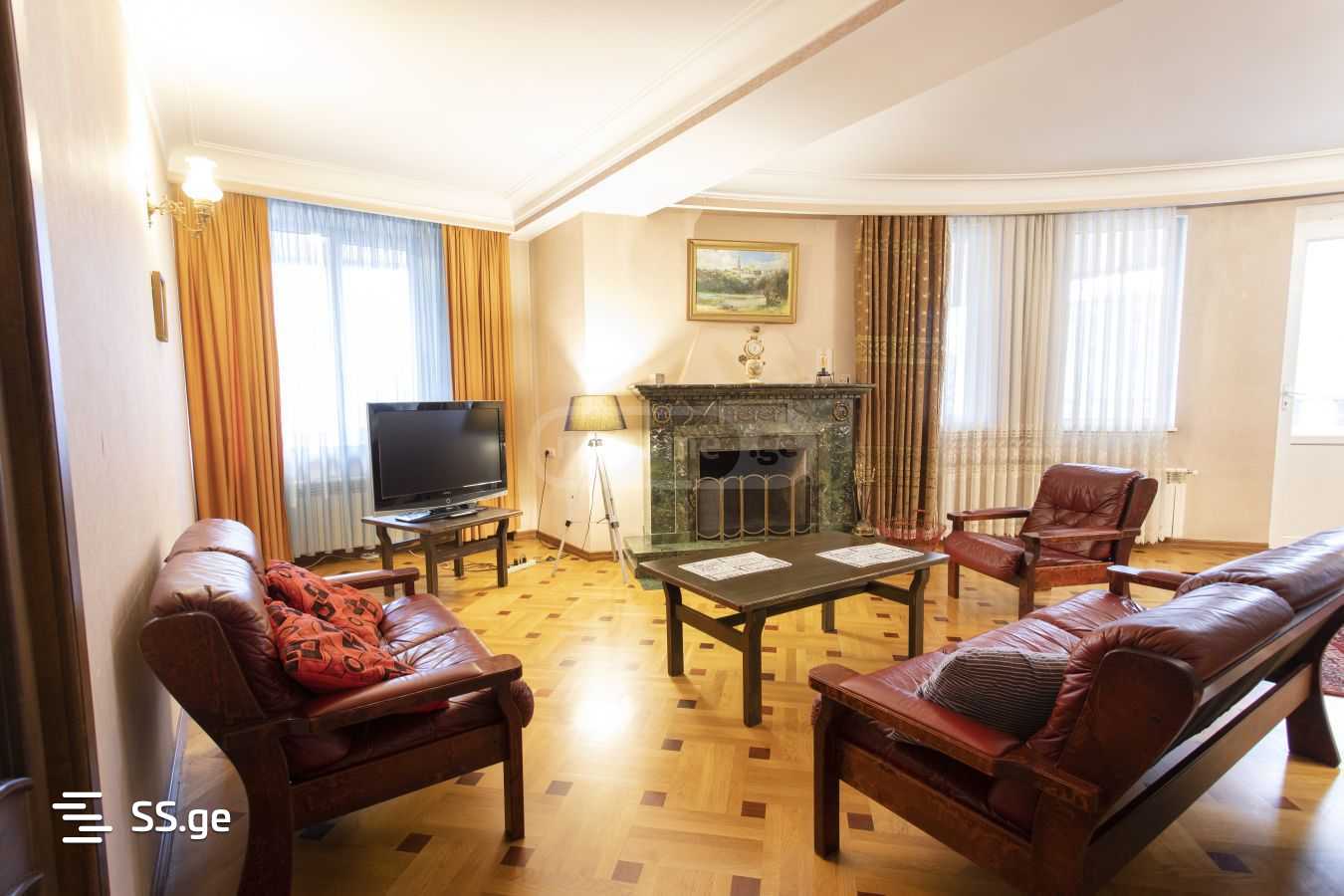 kostava st. - 6 rooms