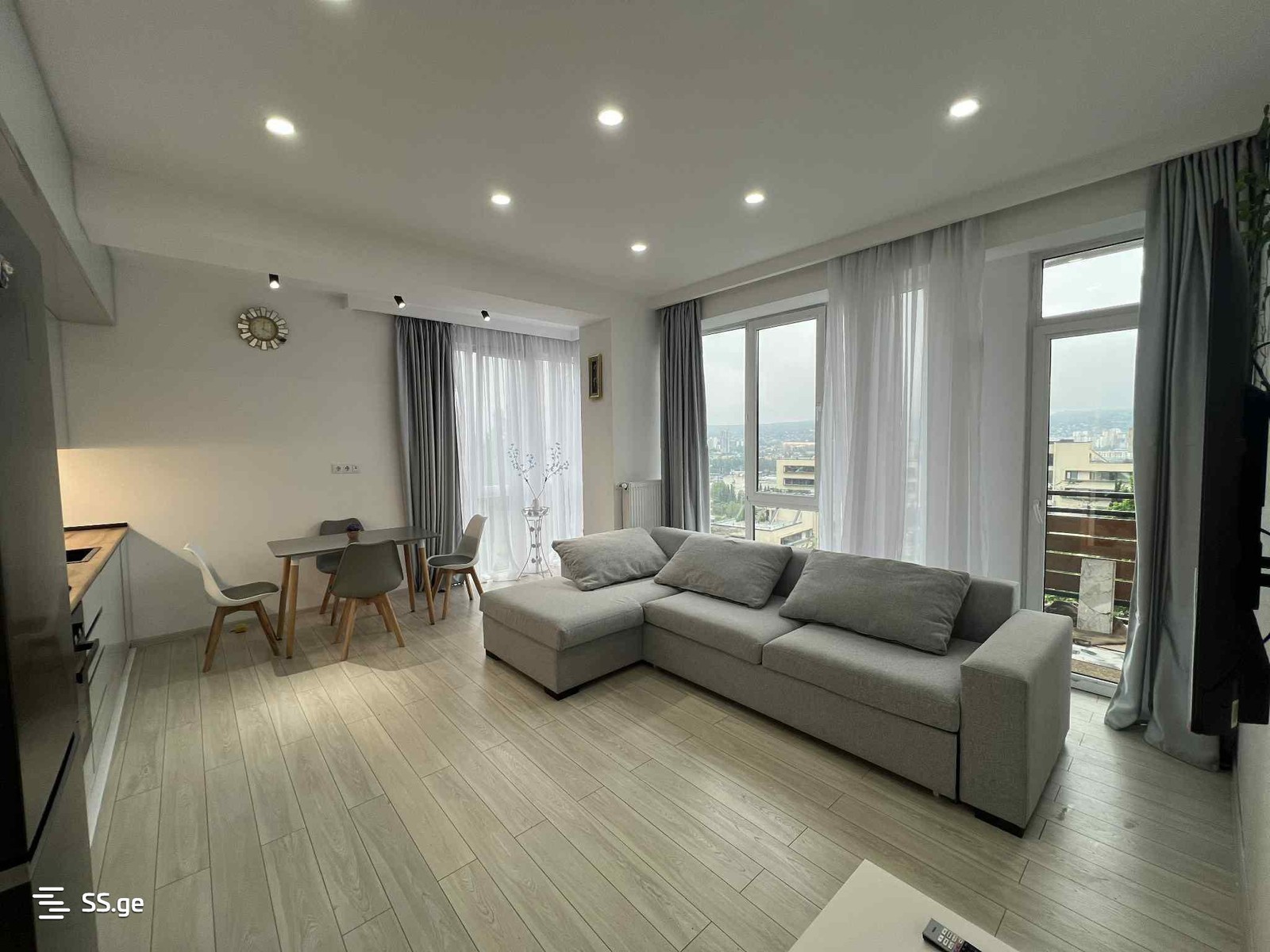 gagarin st. 18 - 3 rooms