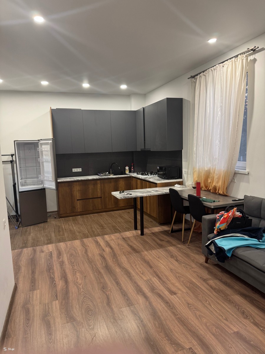 vardisubani st. 6 - 2 rooms