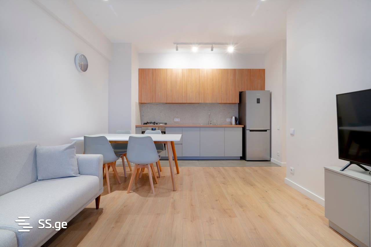 universiteti st. 20a - 3 rooms
