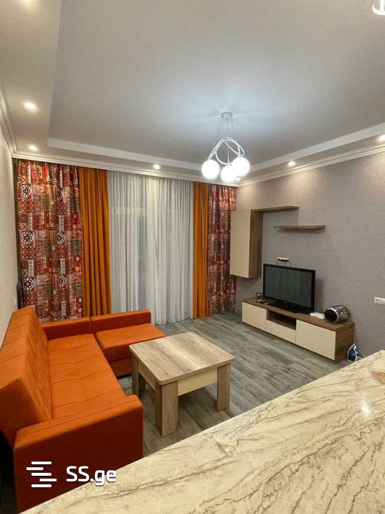 G.Nikoladze st. 105 - 3 rooms