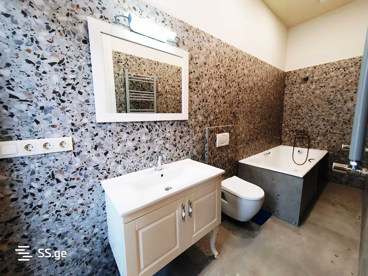 Sh. Rustaveli Ave. 5 - 3 rooms