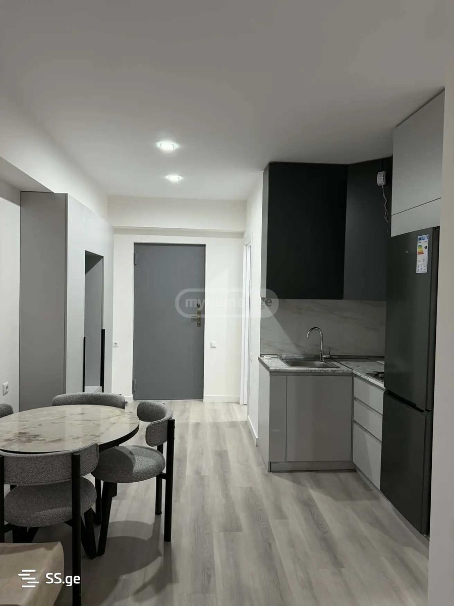 gmiri kursantebi st. - 3 rooms