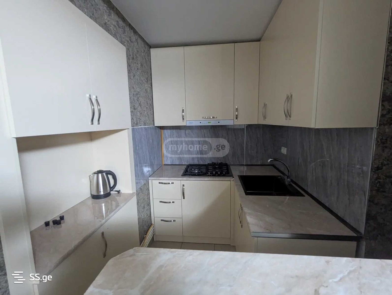 pekini st. 20 - 3 rooms