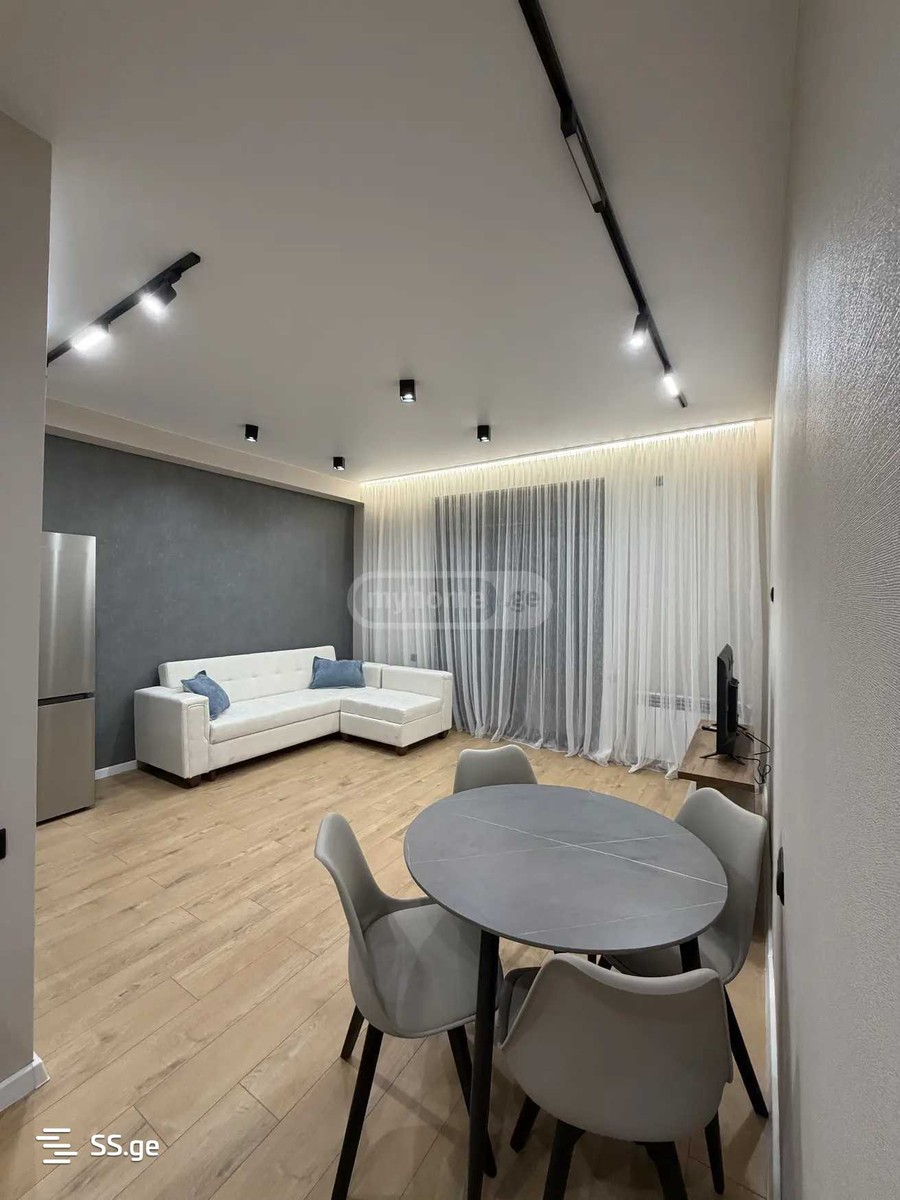 tarieli st. 1 - 3 rooms