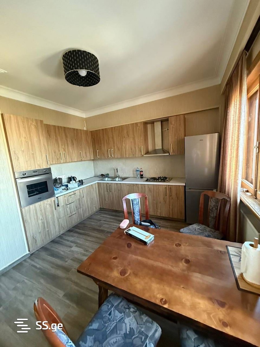 i. nikoladze st. 6 - 3 rooms