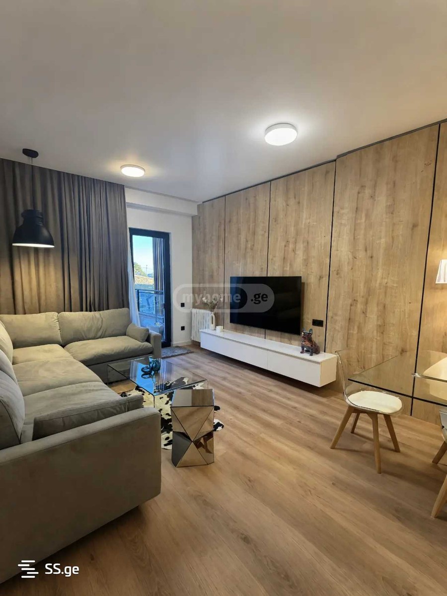 Lisi lake - 3 rooms