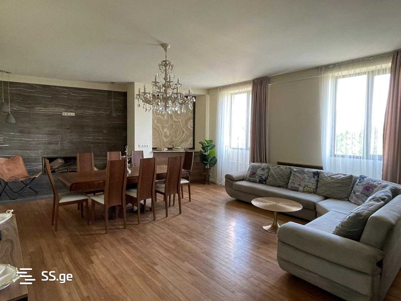 Kote Makharadze st. 1 - 4 rooms