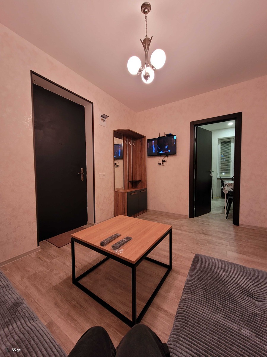 52 - 3 rooms