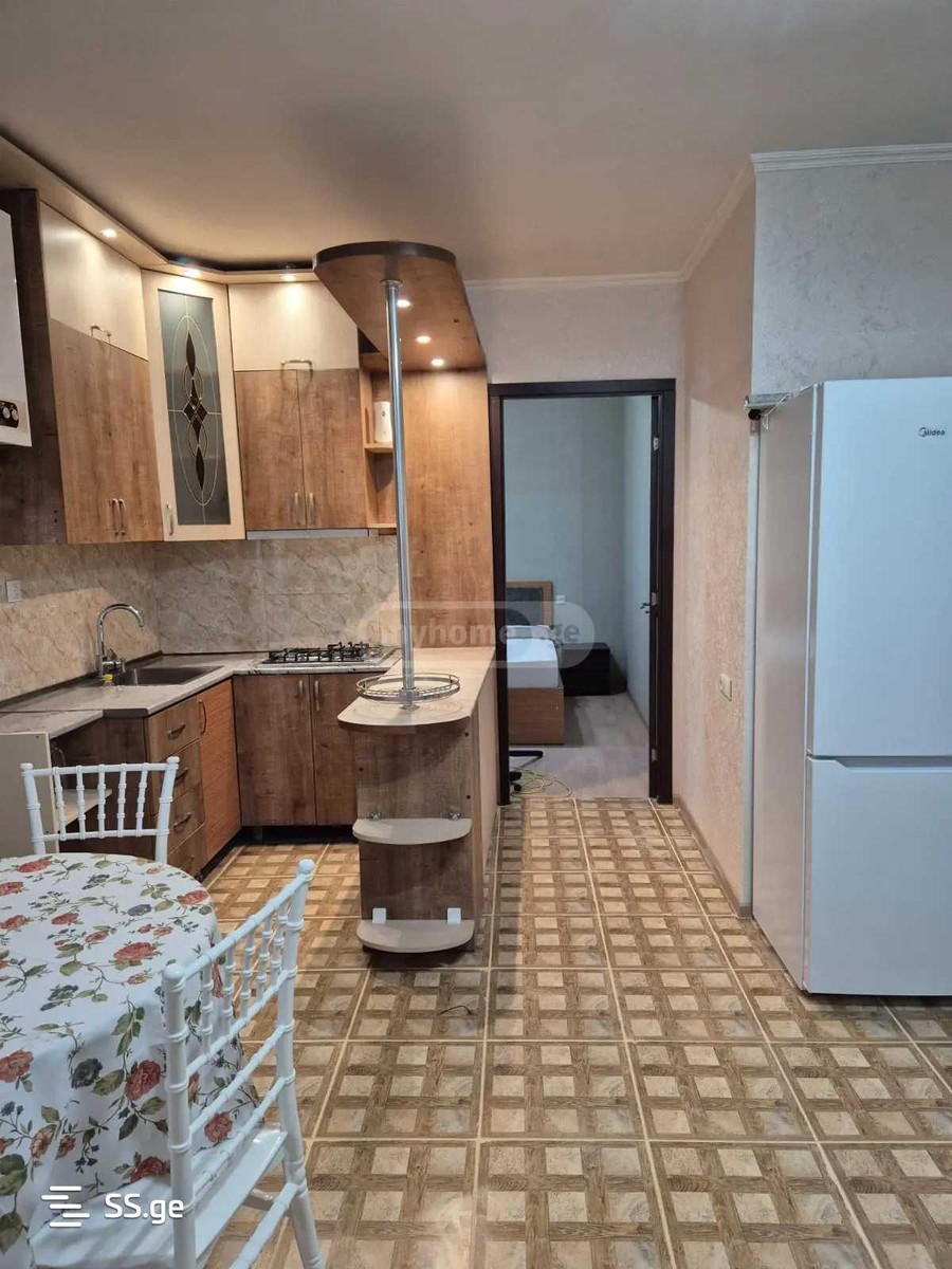 chiaureli st. - 3 rooms