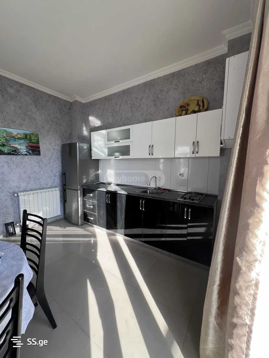 kandelaki st. - 4 rooms