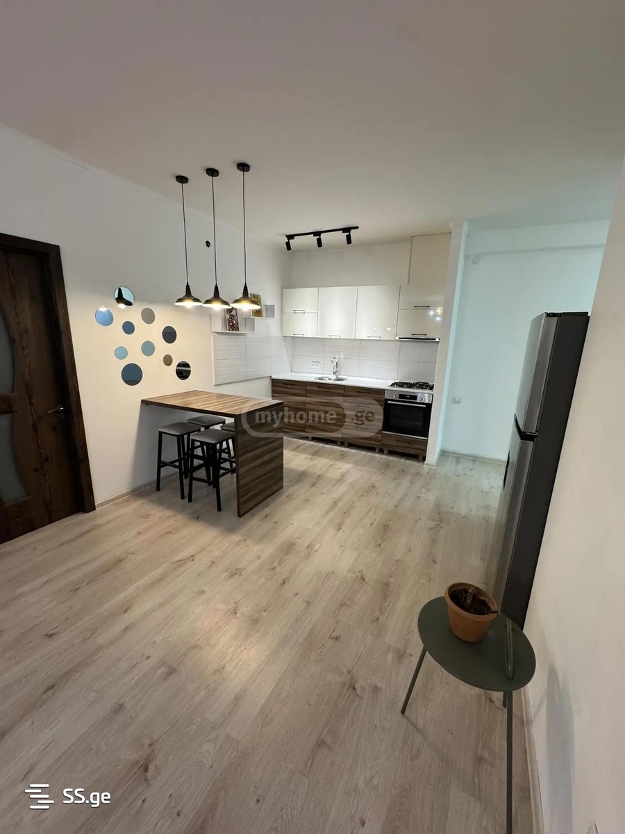 B.Kvernadze st. - 4 rooms