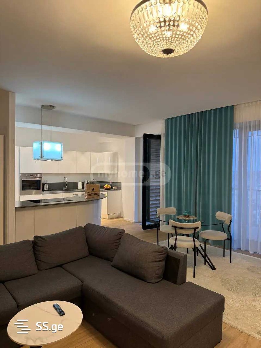 Lisi st. 8 - 3 rooms