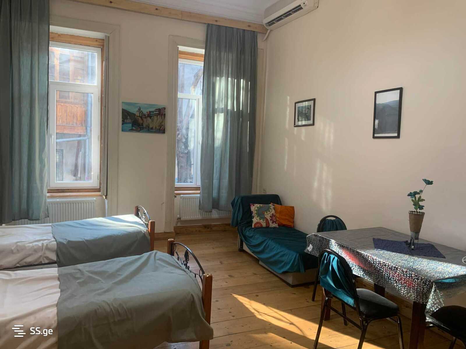 Квартира cinamdzgrishvili st. 31