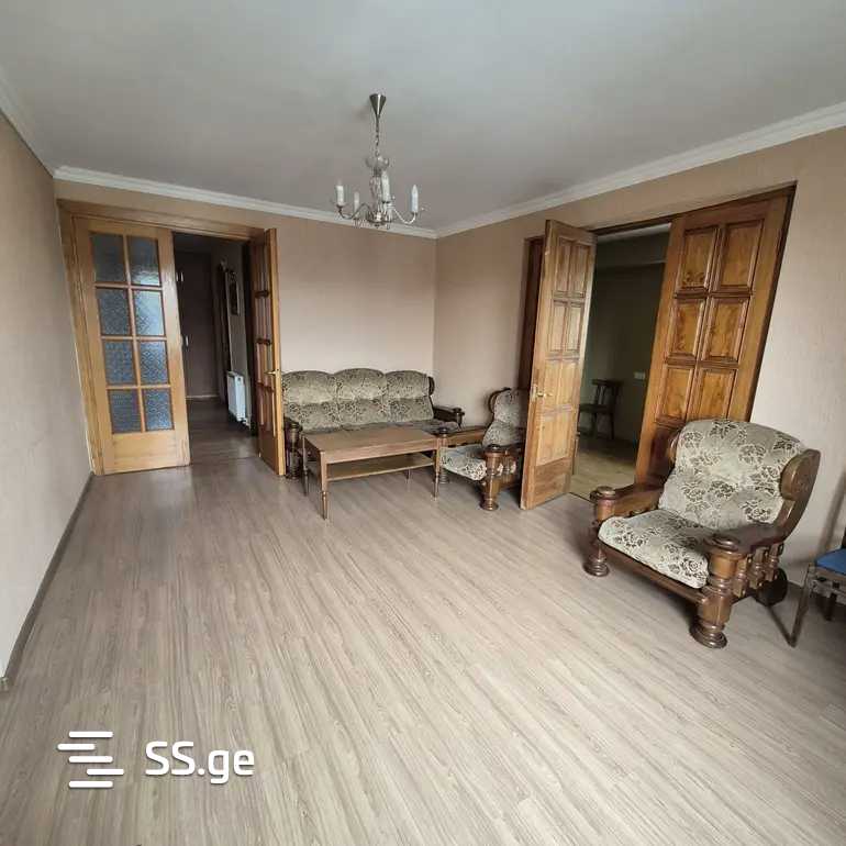 b. khmelnicki st. - 3 rooms