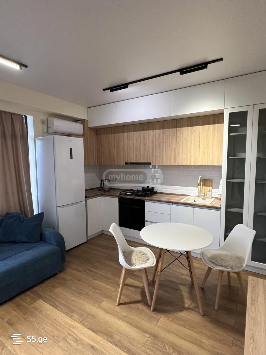 V. Topuridze st. - 2 rooms