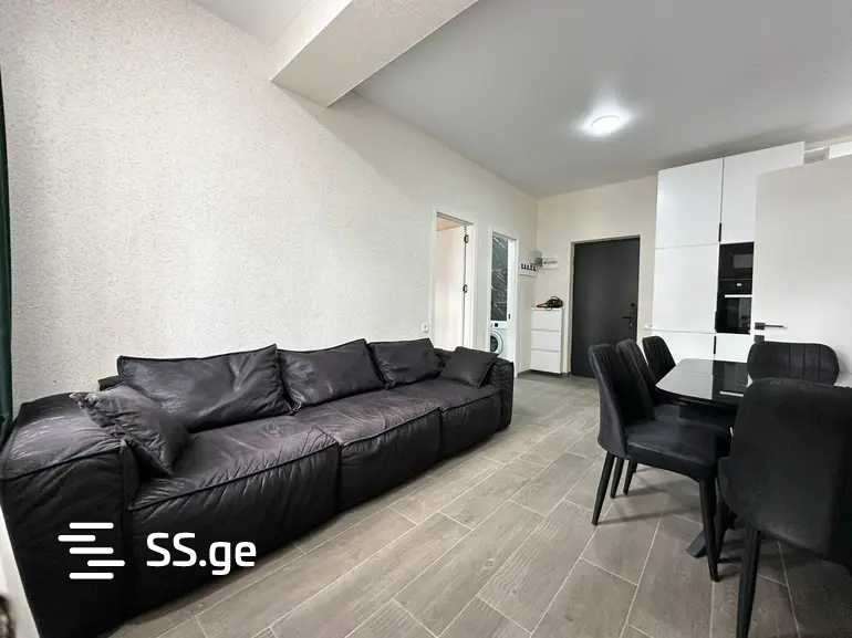 V. Topuridze st. - 3 rooms