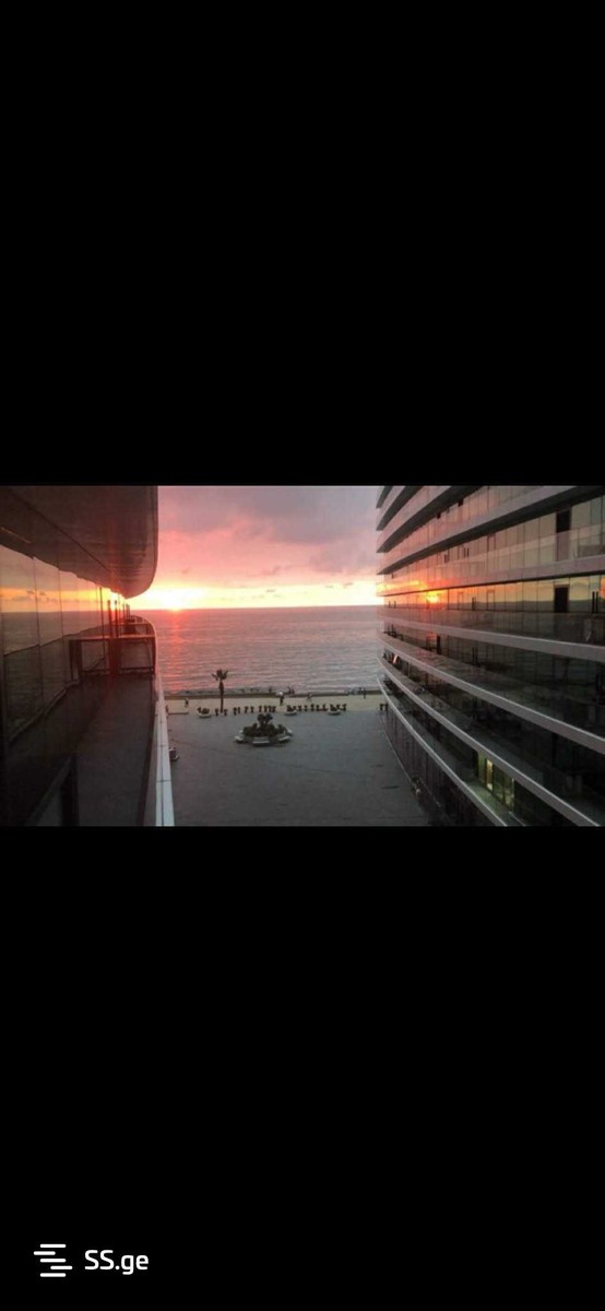 Lech and Maria Kaczynski street 8 - 1 rooms