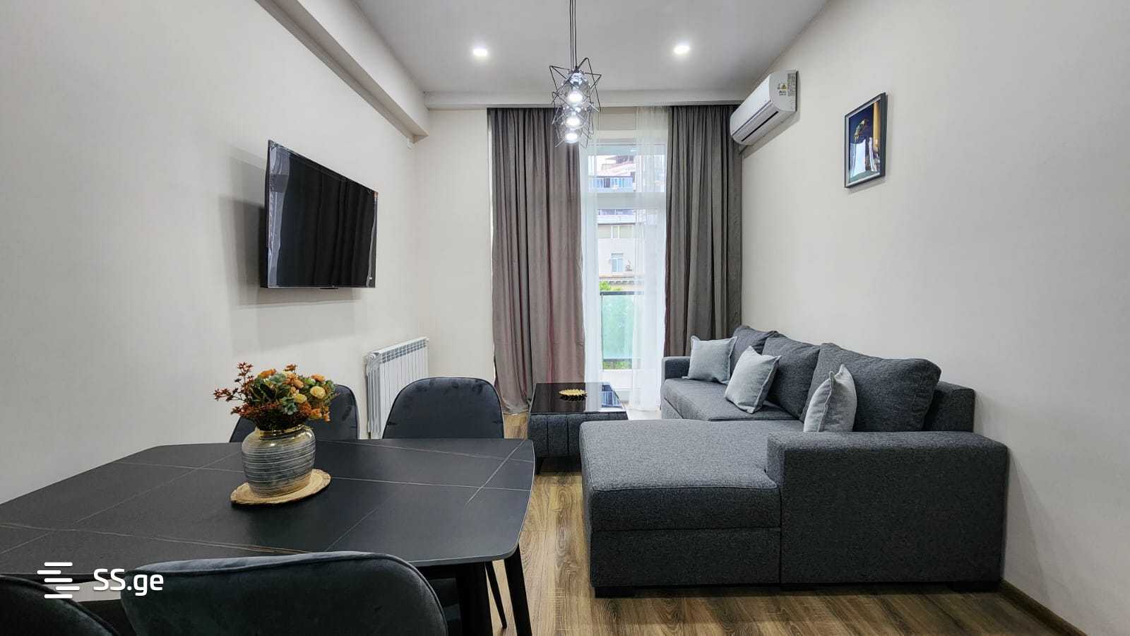 pekini st. 28 - 2 rooms