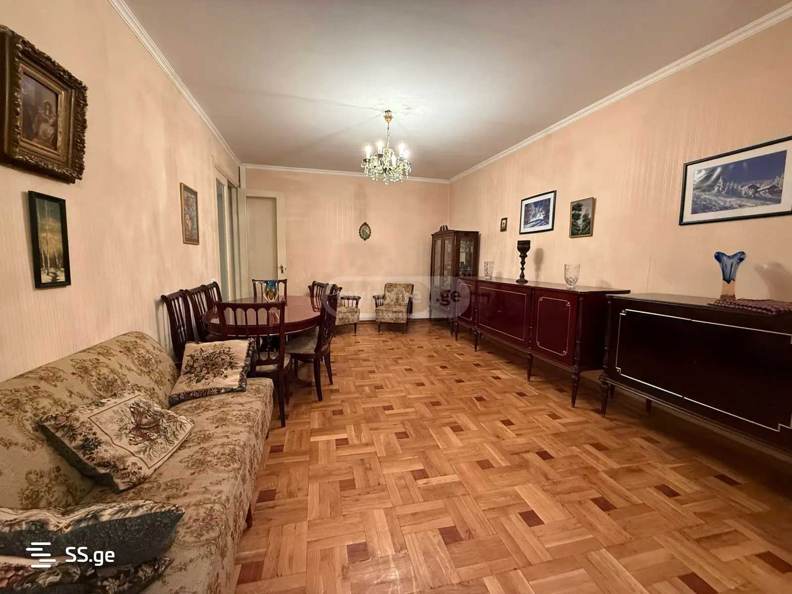 bakhtrioni st. 16 - 4 rooms