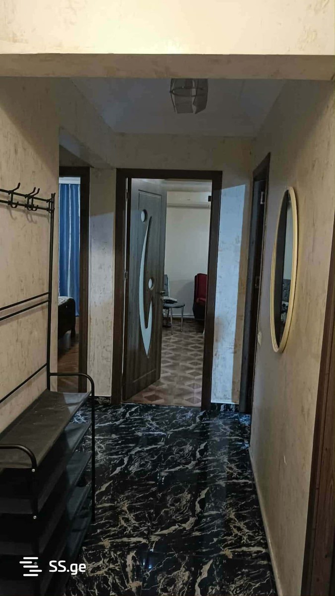 25 - 3 rooms