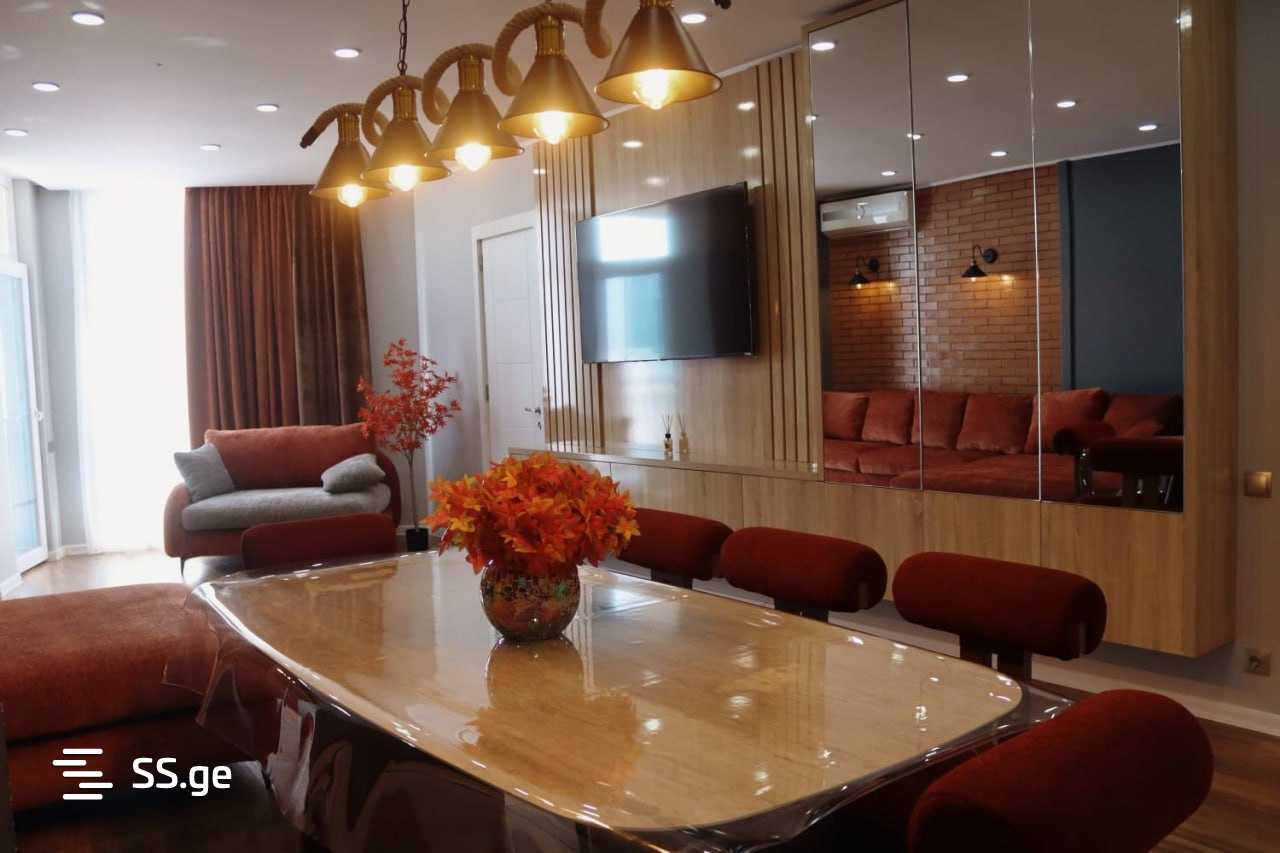 Sh. Inasaridze St. 7 - 4 rooms